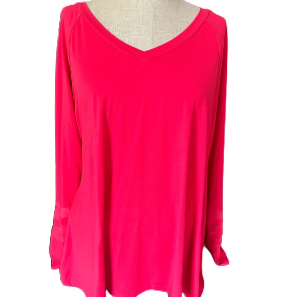 LIVI Lane Bryant Hot Pink Long Sleeve Top With Cut Out Back. Size 18/20 - Picture 2 of 10